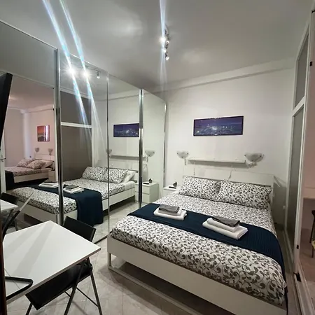 A Due Passi Da 제노바