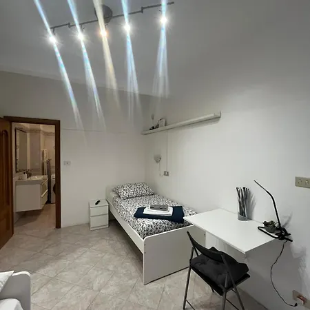 A Due Passi Da Casa de Férias Génova