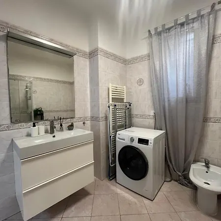 A Due Passi Da Genua